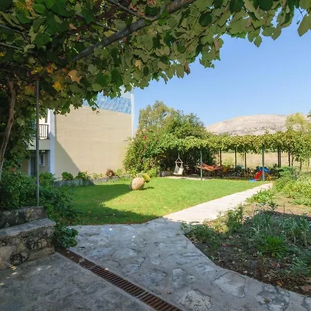 Apartahotel Timotheos Marathiás