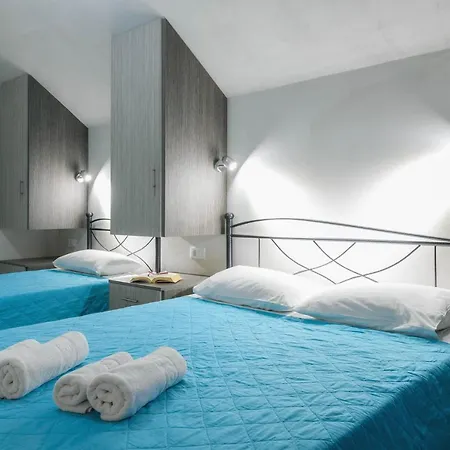 Timotheos Apartahotel 3*