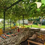 Timotheos Apartahotel