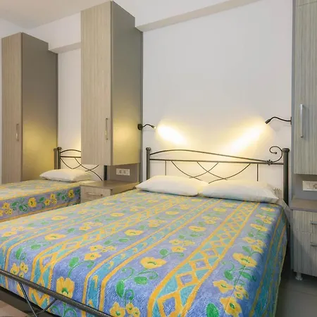 Apartahotel Timotheos Marathiás