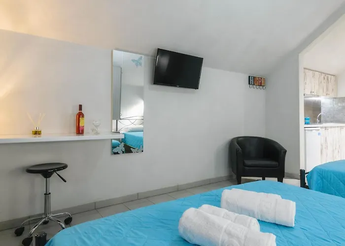 Timotheos Aparthotel Marathiás