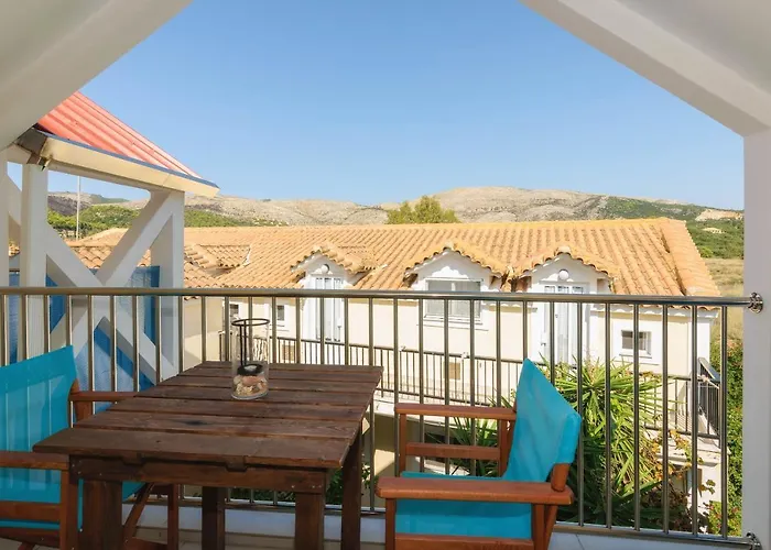 Timotheos 3* Marathiás